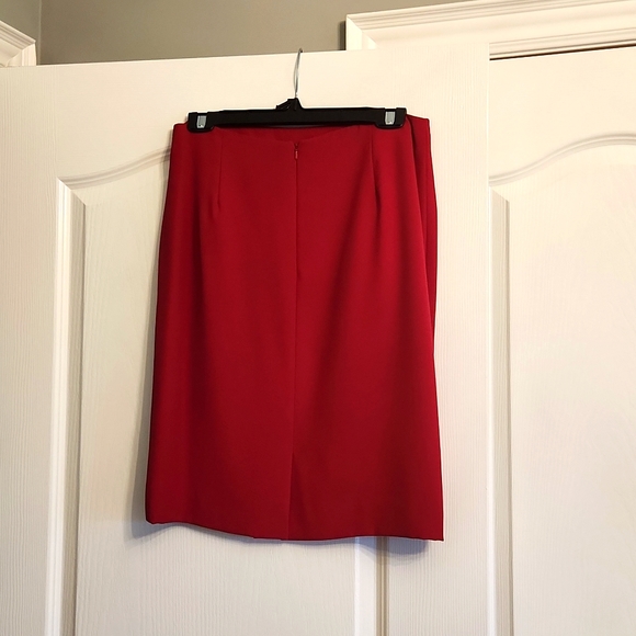 Selina size 12 fully lined two piece suit - Picture 5 of 6